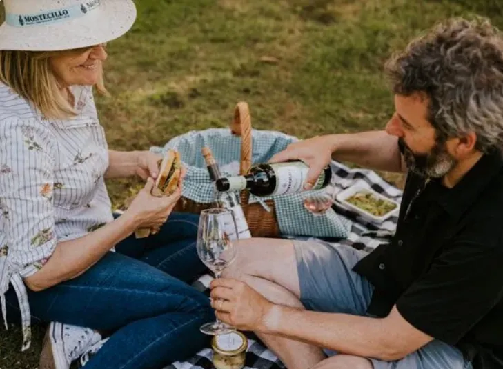 Picnic privado en bodegas de Mendoza